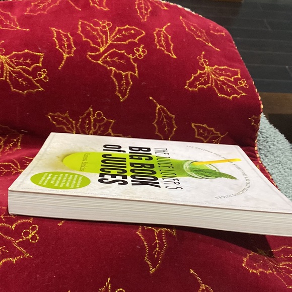 The Juice Lover’s Big Book of Juices - Picture 9 of 12